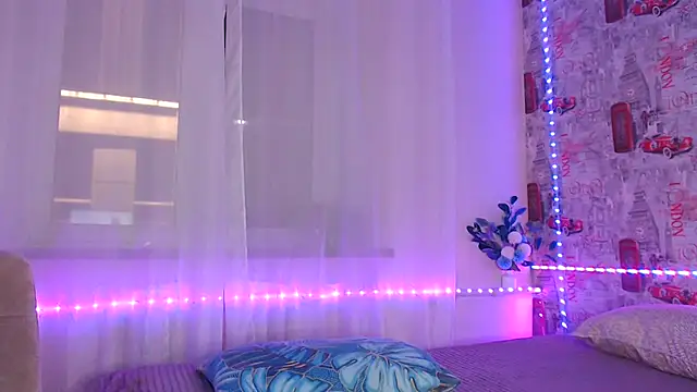 Snapshot of Karolina_love_ chatting on 31, 5, 2026 Karolina love online show from 31, 5, 2026
