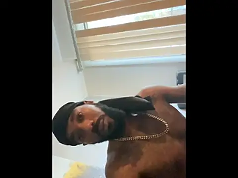 Snapshot of fulsome_change223 chatting on 9, 10, 2025 fulsome change223 online show from 9, 10, 2025