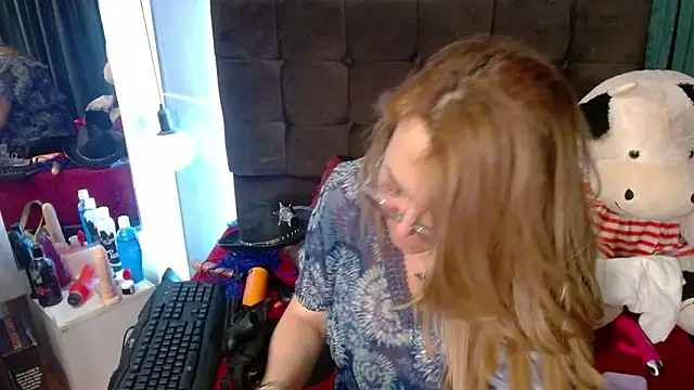 Snapshot of RubyWatson50 chatting on 5, 12, 2024 RubyWatson50 online show from 5, 12, 2024