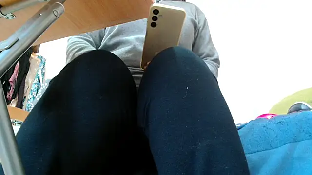 HAIRY PUSSY BIG online show from 18, 2, 2026