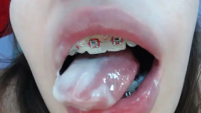 LilaSuni online show from 15, 12, 2024