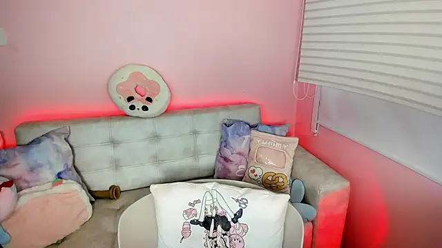 Snapshot of tinysara chatting on 29, 5, 2026 tinysara online show from 29, 5, 2026