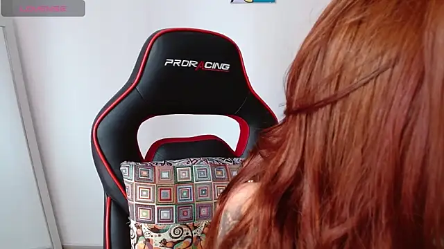 Snapshot of samantha_tattu chatting on 17, 3, 2025 samantha tattu online show from 17, 3, 2025