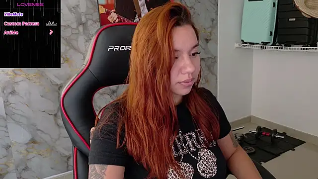 Snapshot of samantha_tattu chatting on 4, 11, 2025 samantha tattu online show from 4, 11, 2025