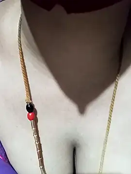 tuttifrutti17 online show from 7, 10, 2025