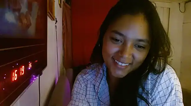 Chiara petterson online show from 5, 12, 2024