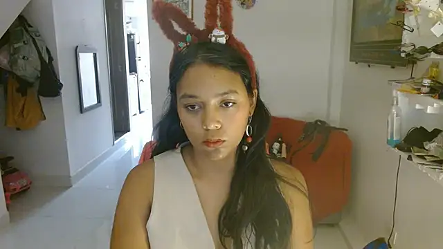 Chiara petterson online show from 14, 12, 2025