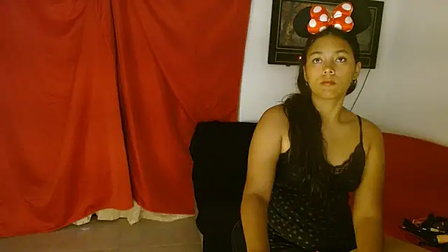 Chiara petterson online show from 26, 4, 2026