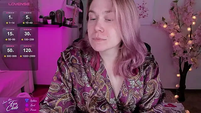 Snapshot of Nancy_Sun_ chatting on 5, 12, 2024 Nancy Sun online show from 5, 12, 2024