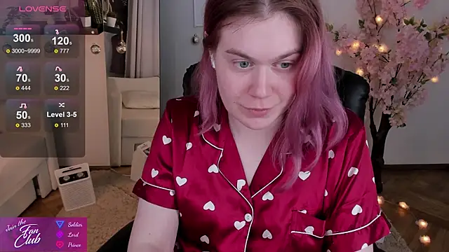 Snapshot of Nancy_Sun_ chatting on 12, 1, 2025 Nancy Sun online show from 12, 1, 2025