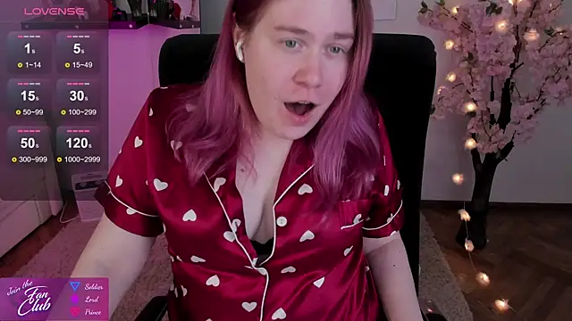Snapshot of Nancy_Sun_ chatting on 19, 2, 2025 Nancy Sun online show from 19, 2, 2025