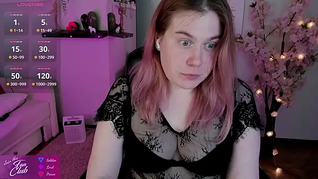 Snapshot of Nancy_Sun_ chatting on 22, 3, 2025 Nancy Sun online show from 22, 3, 2025