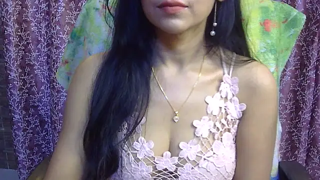 Snapshot of iam-moni2 chatting on 4, 3, 2025 iam-moni2 online show from 4, 3, 2025