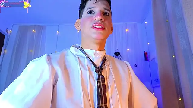 Ariel Femboy  online show from 15, 4, 2026