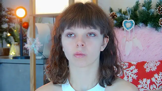 Snapshot of ElisabethDavis chatting on 14, 12, 2025 ElisabethDavis online show from 14, 12, 2025