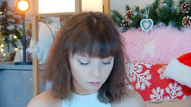 Snapshot of ElisabethDavis chatting on 21, 12, 2025 ElisabethDavis online show from 21, 12, 2025