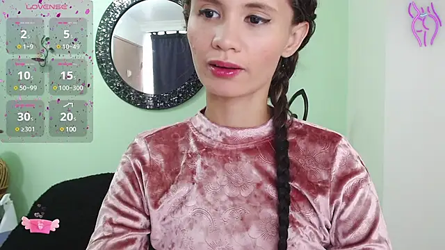 Snapshot of Sofia_Franco_ chatting on 7, 2, 2025 Sofia Franco online show from 7, 2, 2025