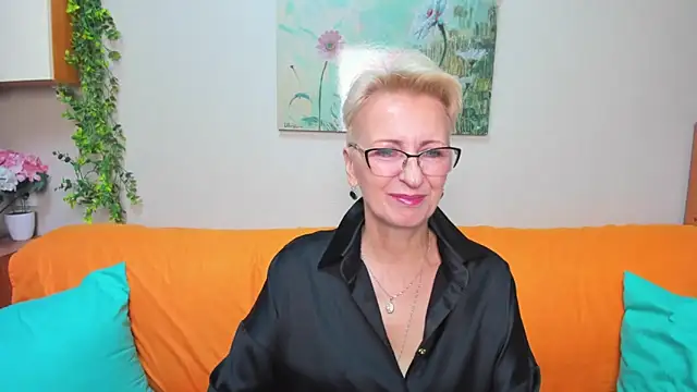 iamyourdream89 online show from 6, 11, 2025