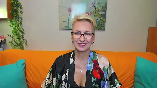 iamyourdream89 online show from 1, 12, 2025