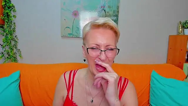 iamyourdream89 online show from 18, 3, 2026