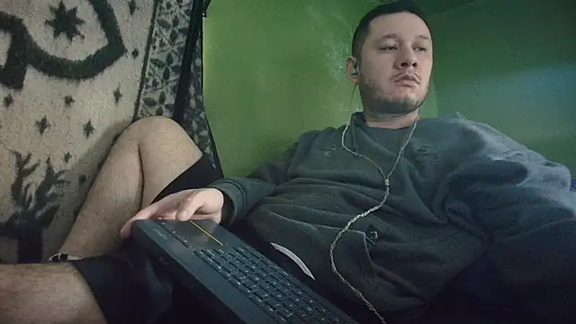 Snapshot of sweet_cock28 chatting on 19, 10, 2025 sweet cock28 online show from 19, 10, 2025