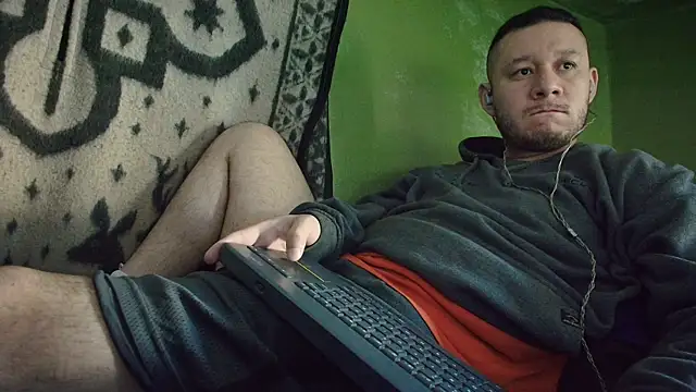 Snapshot of sweet_cock28 chatting on 9, 11, 2025 sweet cock28 online show from 9, 11, 2025