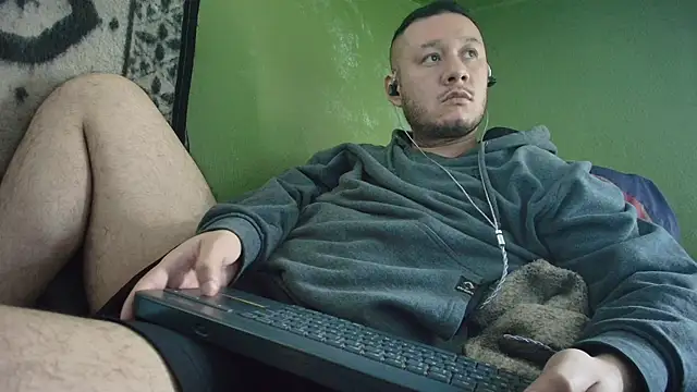 Snapshot of sweet_cock28 chatting on 30, 11, 2025 sweet cock28 online show from 30, 11, 2025