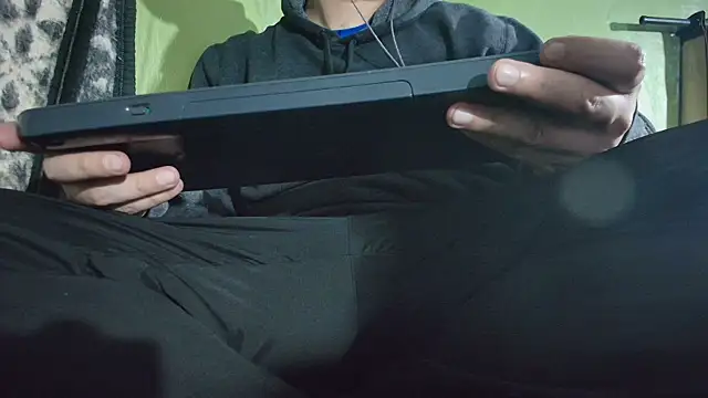 Snapshot of sweet_cock28 chatting on 18, 1, 2026 sweet cock28 online show from 18, 1, 2026