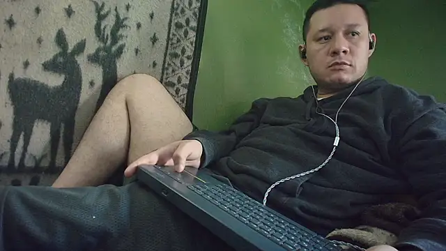 Snapshot of sweet_cock28 chatting on 3, 2, 2026 sweet cock28 online show from 3, 2, 2026