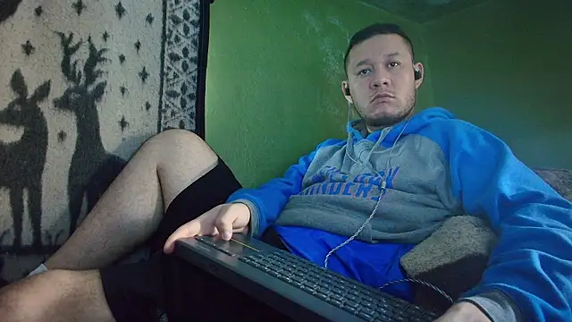 Snapshot of sweet_cock28 chatting on 15, 2, 2026 sweet cock28 online show from 15, 2, 2026