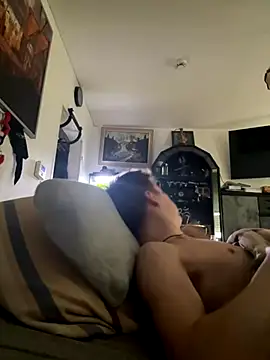 Toyjungee online show from 11, 11, 2025