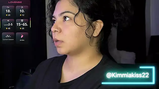 kimmiakiss22 online show from 22, 10, 2025