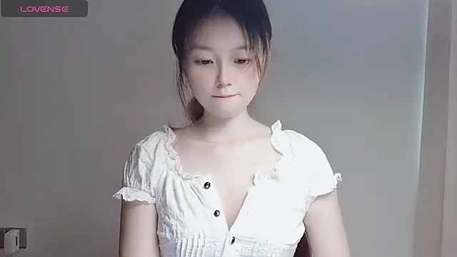 VaerySaenz online show from 9, 3, 2025