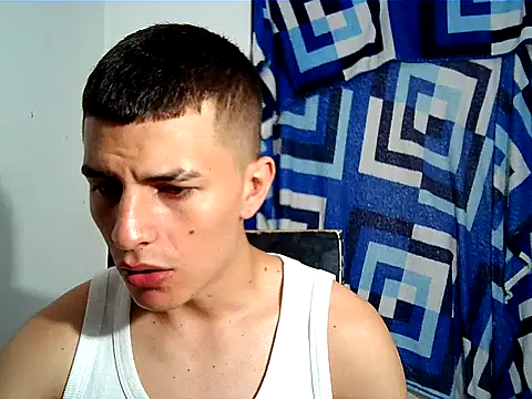 Snapshot of SHAT_SEX chatting on 20, 11, 2025 SHAT SEX online show from 20, 11, 2025