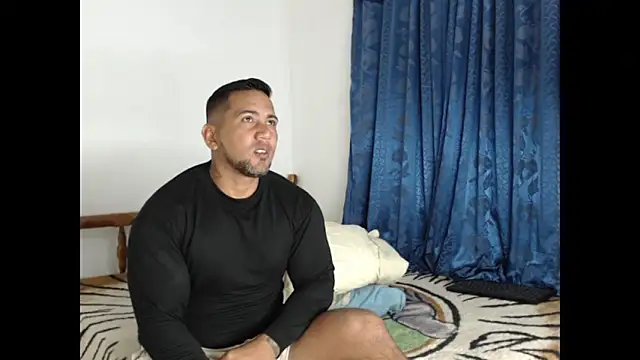 Snapshot of lover_1994 chatting on 23, 1, 2025 lover 1994 online show from 23, 1, 2025