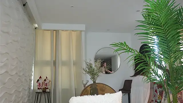 Snapshot of astreaharmonia chatting on 4, 12, 2024 astreaharmonia online show from 4, 12, 2024