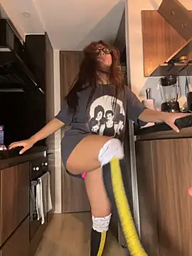 crystal bunny7 online show from 4, 1, 2025