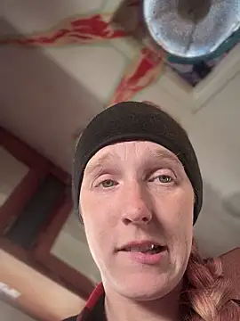 GoldenFlameGoddess online show from 11, 3, 2025