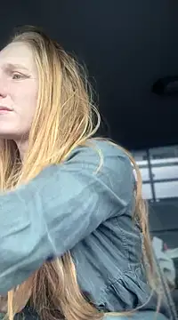 GoldenFlameGoddess online show from 19, 3, 2025