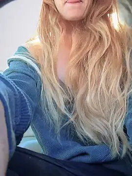 GoldenFlameGoddess online show from 23, 9, 2025