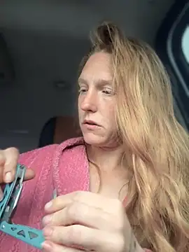 GoldenFlameGoddess online show from 1, 4, 2026