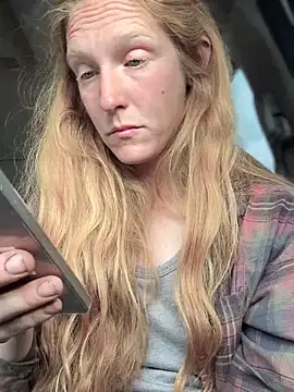 GoldenFlameGoddess online show from 10, 4, 2026