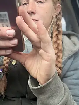 GoldenFlameGoddess online show from 12, 4, 2026