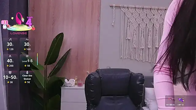 Molly Jons online show from 5, 12, 2025