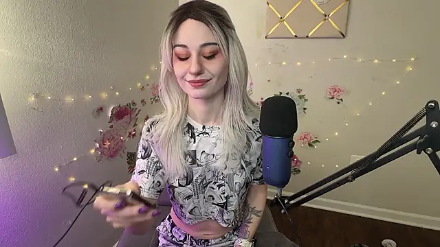 Starr1123 online show from 27, 2, 2026