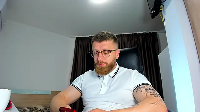 Findom guy online show from 14, 6, 2026