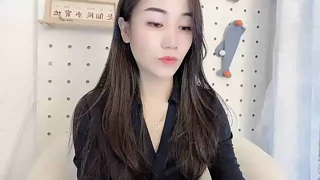 Snapshot of MIa59 chatting on 26, 11, 2025 MIa59 online show from 26, 11, 2025