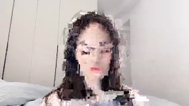 Snapshot of MIa59 chatting on 1, 12, 2025 MIa59 online show from 1, 12, 2025