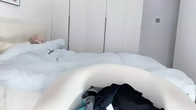 Snapshot of MIa59 chatting on 2, 12, 2025 MIa59 online show from 2, 12, 2025