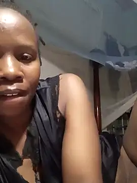 Queentesi online show from 7, 1, 2025